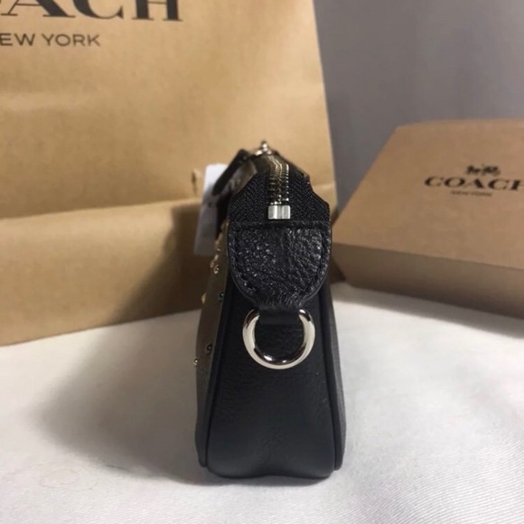 Wristlet Pebbled Leather Wallet - Picture 2 of 4